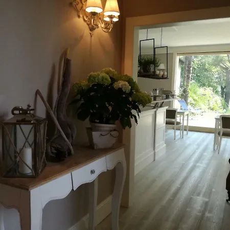 Grazia Al Bed & Breakfast Domaso